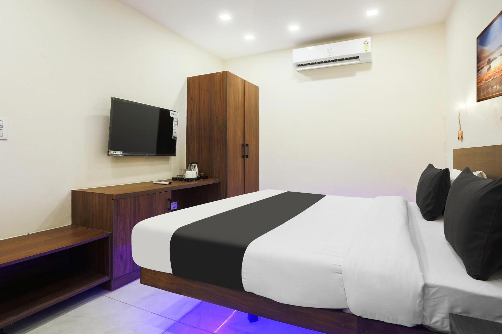 מלון דלהי Super Townhouse Vikaspuri מראה חיצוני תמונה