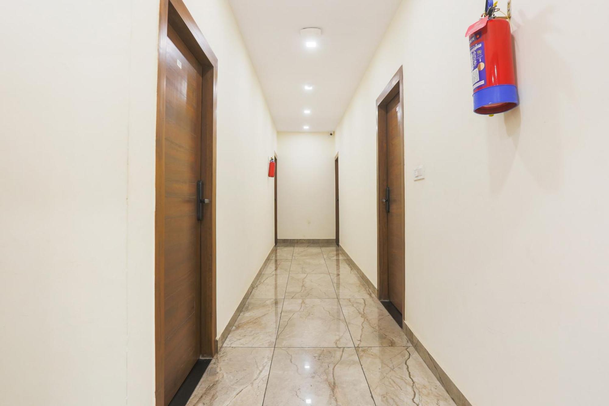 מלון דלהי Super Townhouse Vikaspuri מראה חיצוני תמונה